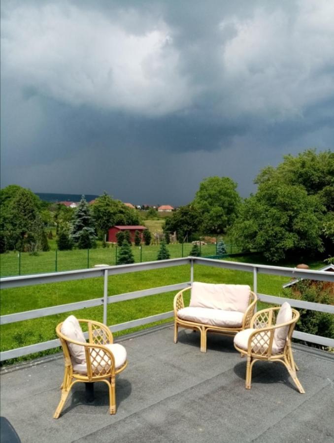 Appartamento Thefi Vendégház Zánka Esterno foto