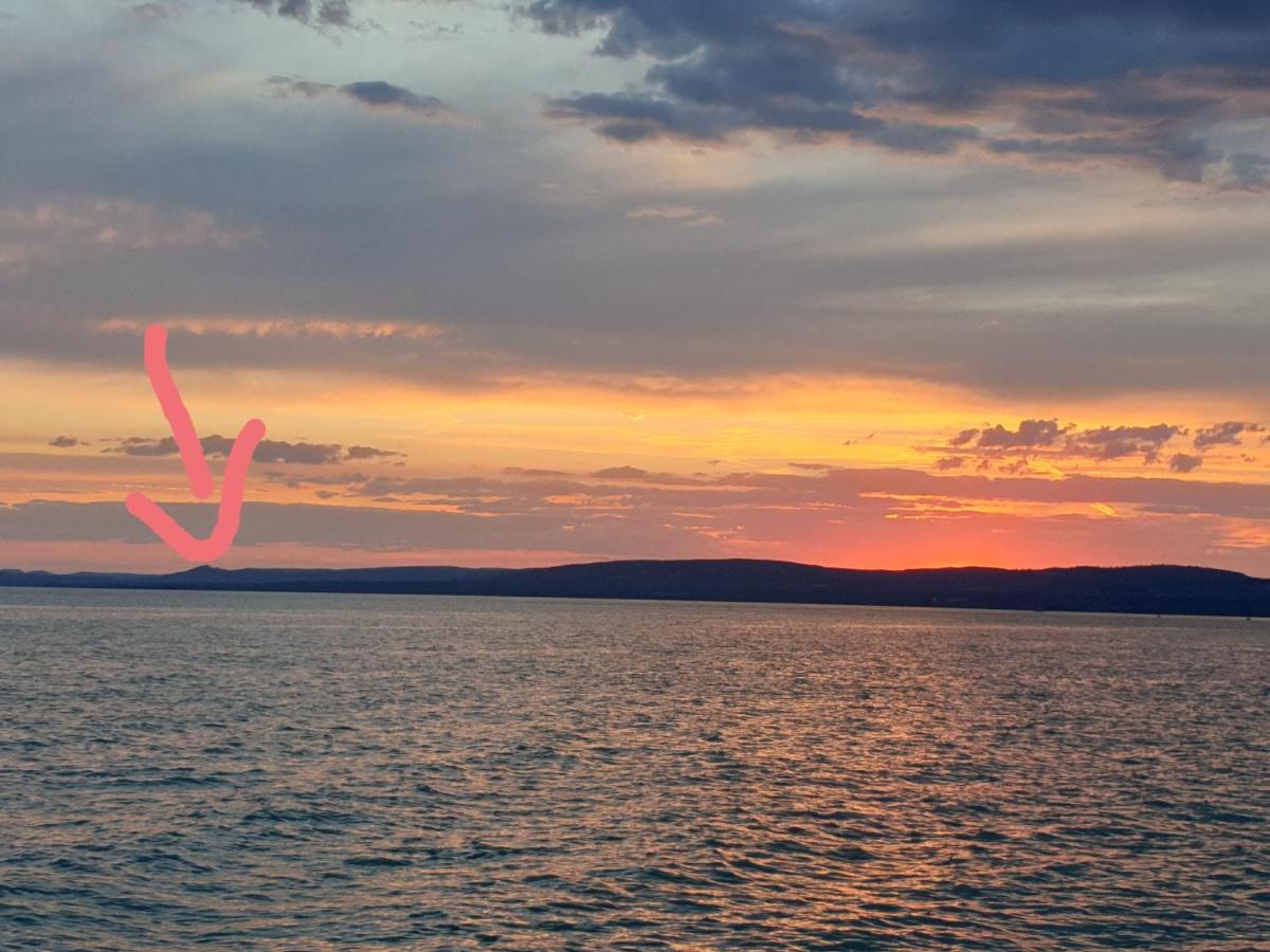 Appartamento Thefi Vendégház Zánka Esterno foto