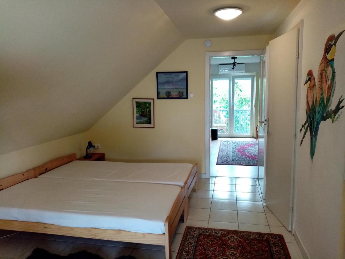 Appartamento Thefi Vendégház Zánka Esterno foto